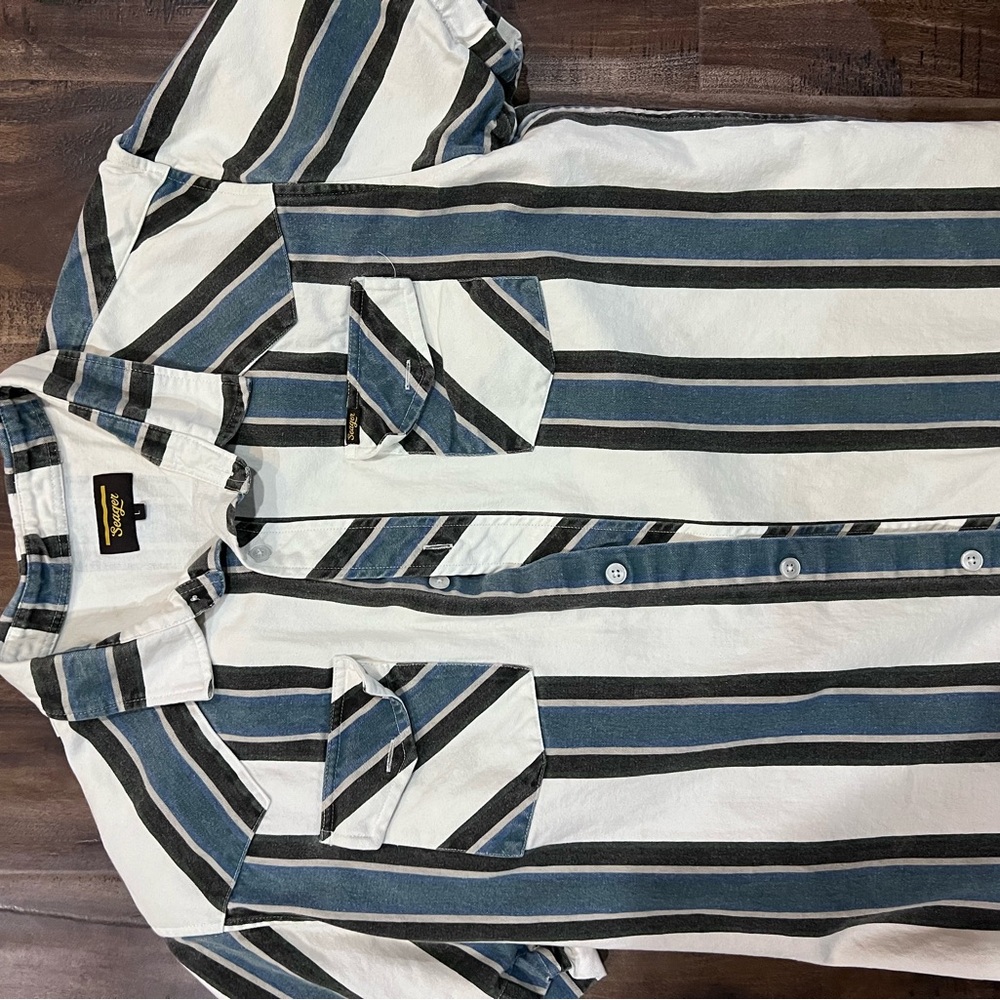 Seager button down